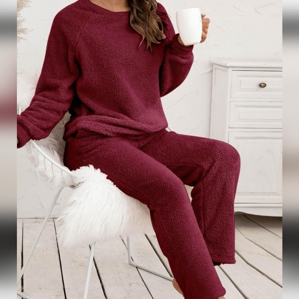 Cozy Fuzzy Warm Oversized Chrimson Cola Lounge Set L(xl)